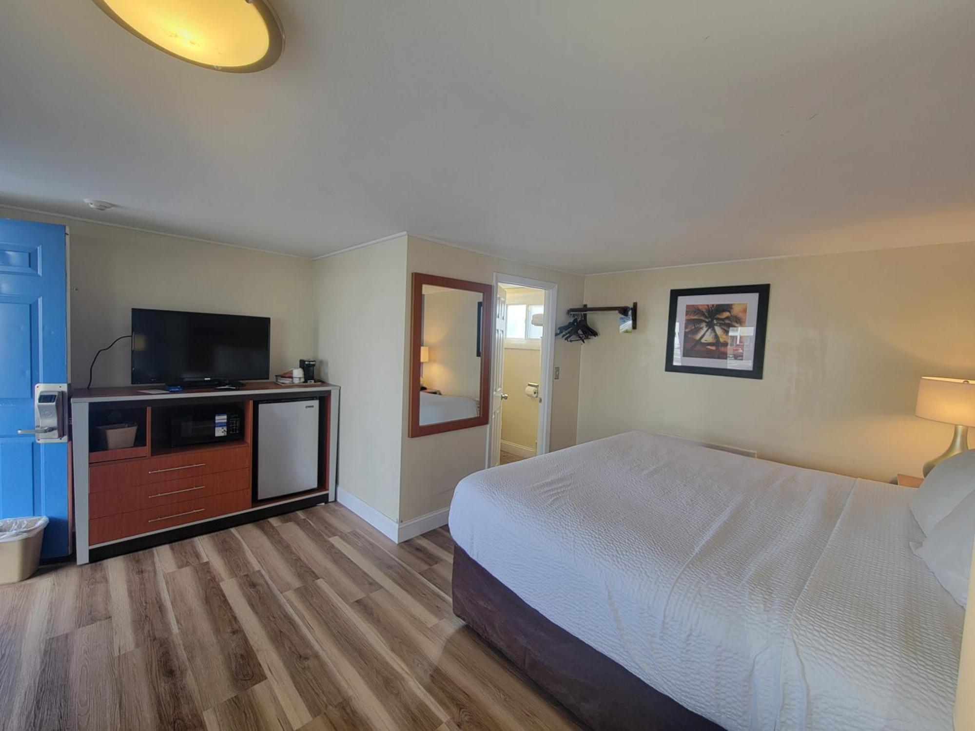 Days Inn By Wyndham - Cape Cod West Yarmouth Exteriör bild