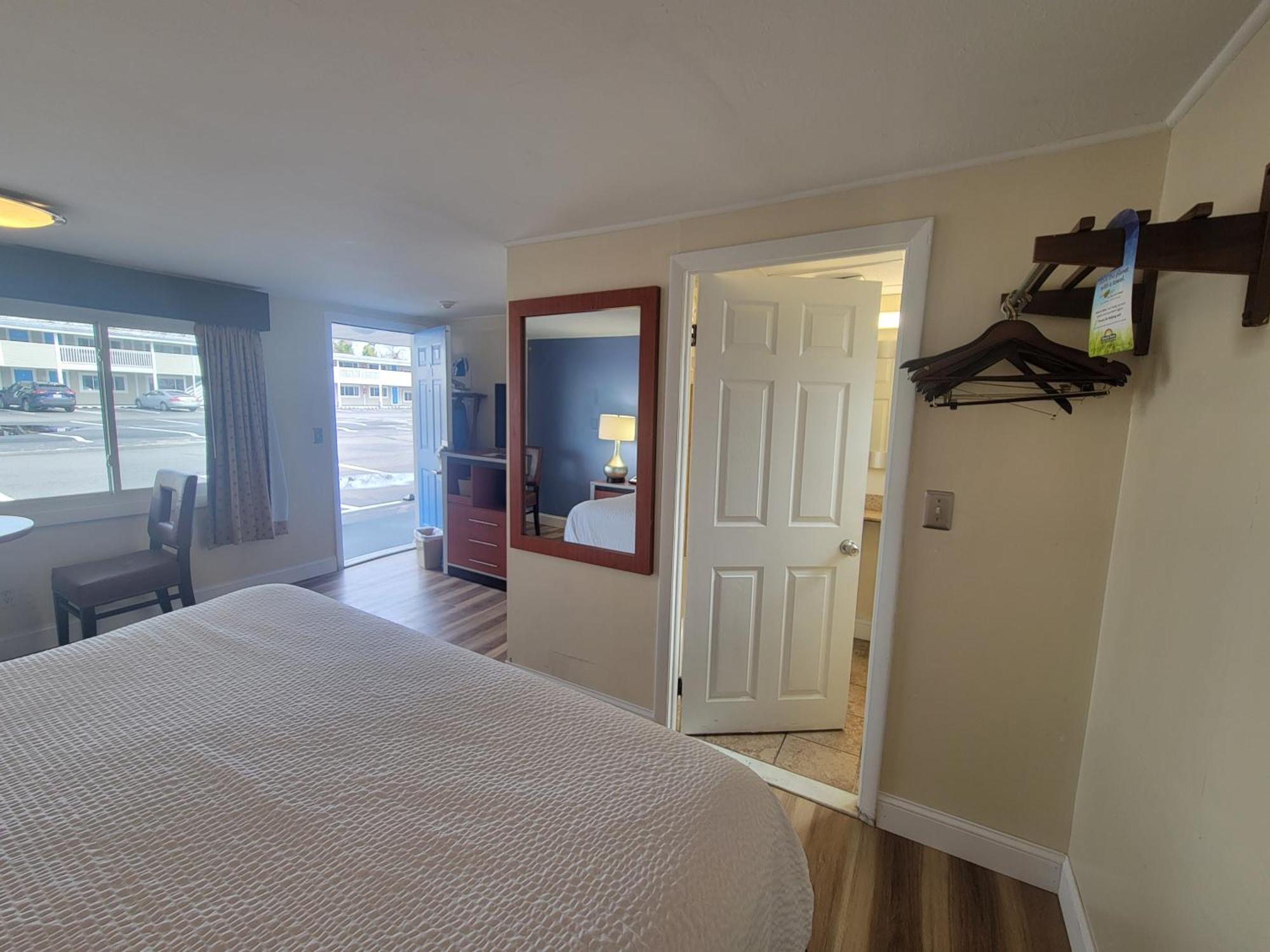 Days Inn By Wyndham - Cape Cod West Yarmouth Rum bild