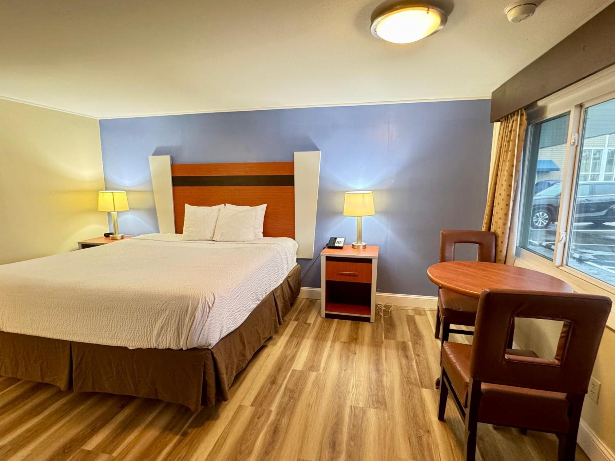 Days Inn By Wyndham - Cape Cod West Yarmouth Exteriör bild